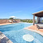 Cozy Home In Costa Paradiso Prázdninový dům *