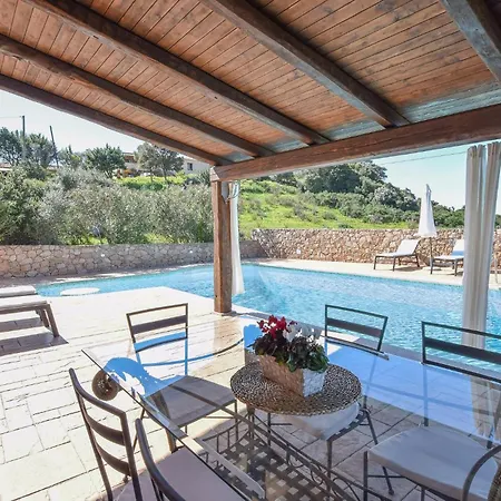 Cozy Home In Costa Paradiso *